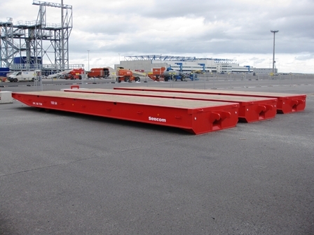 Roll trailer 40' 100 t with steel plate covered platform